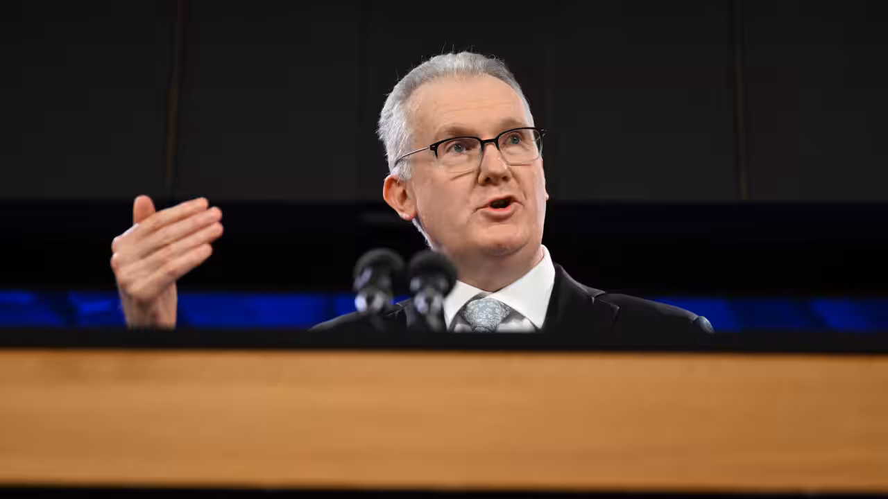 bo-truong-bo-noi-vu-uc-Tony Burke